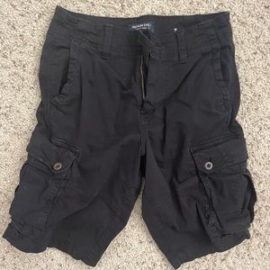 Black American Eagle cargo shorts